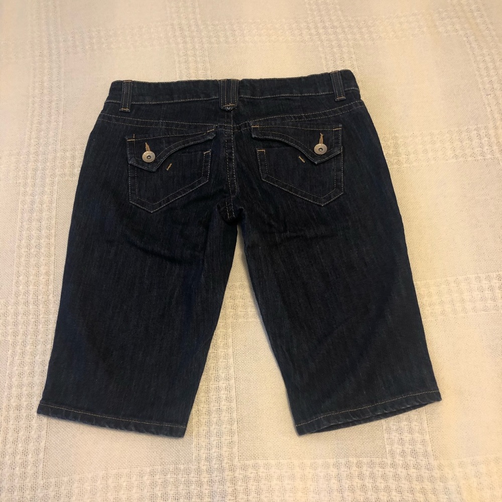 Women’s jean shorts - Picture 6 of 7